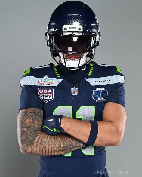 SEA Super Bowl LX - 50th Anniversary Patch Gold Vapor Limited Jersey N19 - Stitched